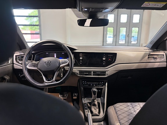 Volkswagen Taigo 10 of 15