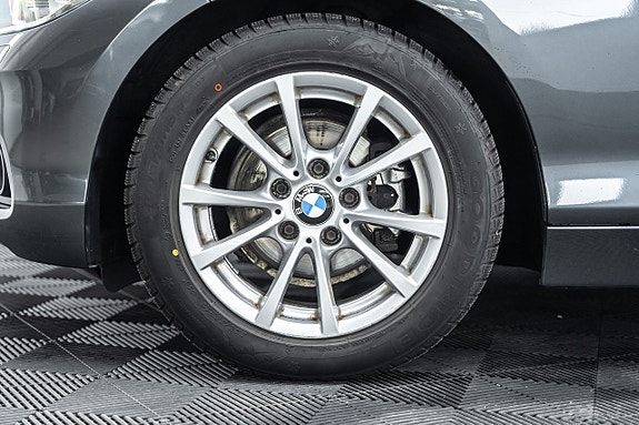 BMW 118d 4 of 5