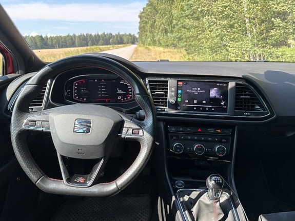 Seat Leon 6 of 7