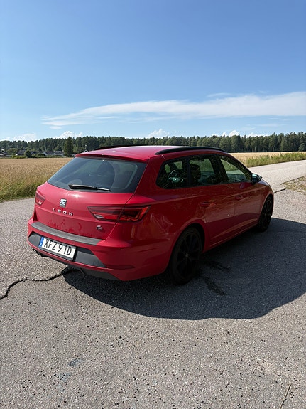 Seat Leon 3 of 7