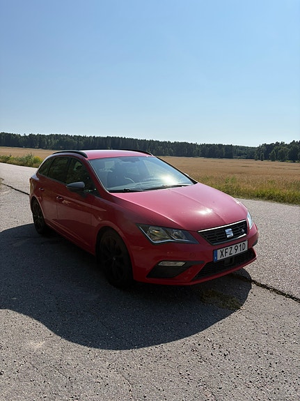 Seat Leon 2 of 7