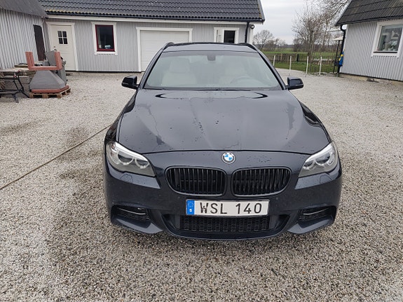 BMW 530d 3 of 5