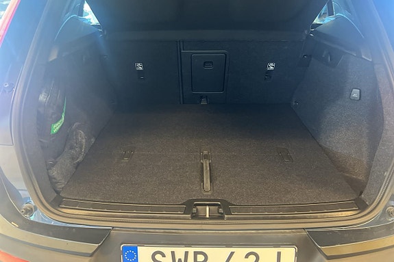 Volvo XC40 15 of 23