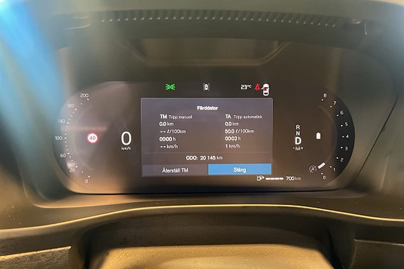Volvo XC40 23 of 23