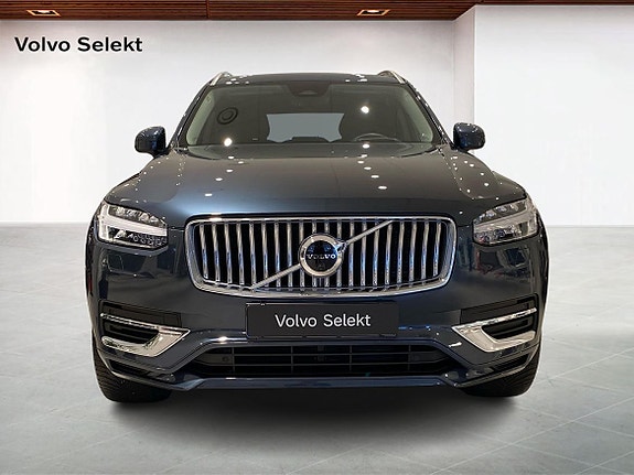 Volvo XC90 8 of 15