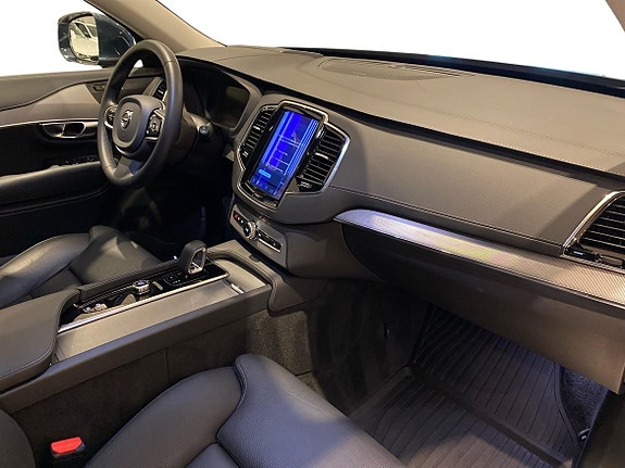 Volvo XC90 4 of 15