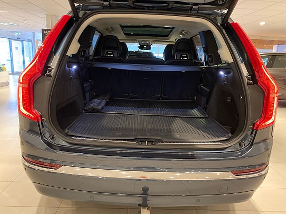 Volvo XC90 13 of 15