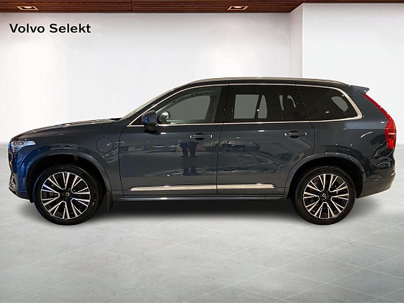 Volvo XC90 3 of 15