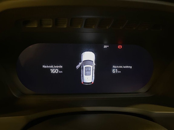 Volvo XC90 11 of 15