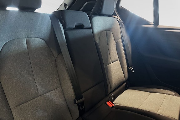 Volvo XC40 11 of 26