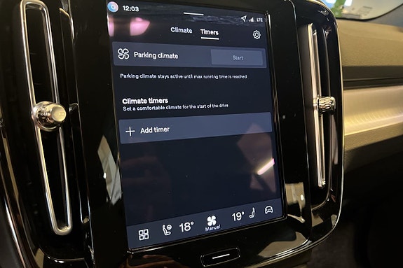 Volvo XC40 22 of 26