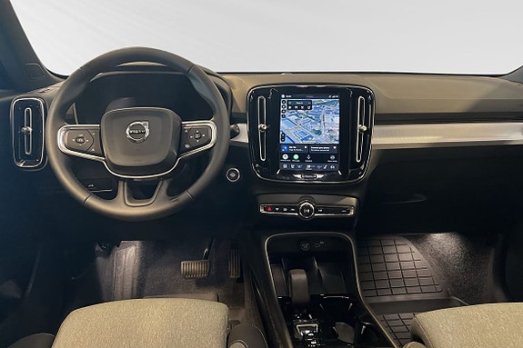 Volvo XC40 9 of 26
