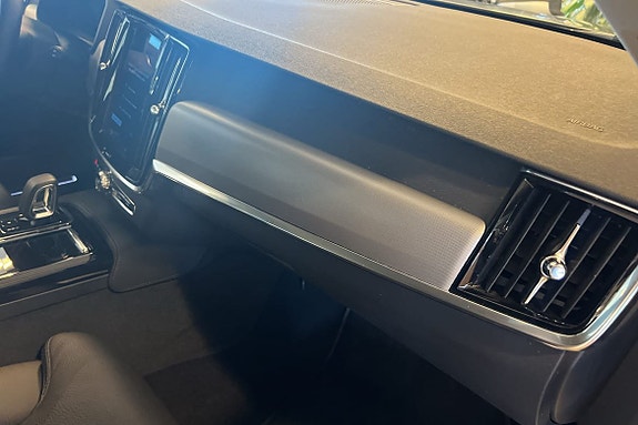 Volvo V90 18 of 25