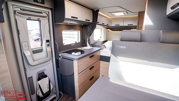 Knaus Live TI Platinum Selection 590 MF | KAMPANJ | Fransk säng | Automat 8 of 21