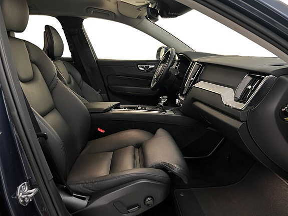 Volvo XC60 4 of 5
