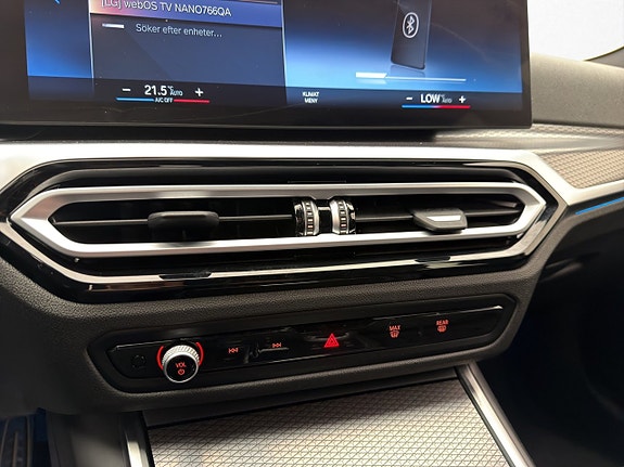 BMW 330e 25 of 30