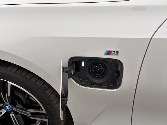 BMW 330e 9 of 30