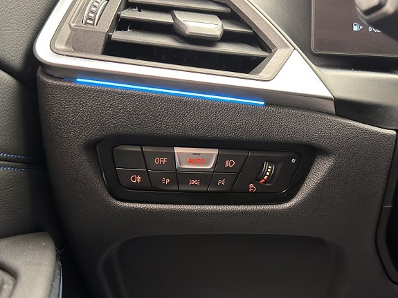 BMW 330e 28 of 30