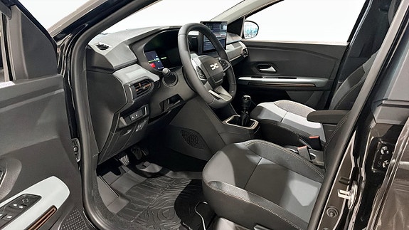 Dacia Sandero Stepway 3 of 5