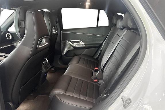 Mercedes-Benz GLC400 9 of 15
