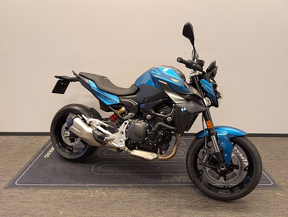 BMW F900R Dynamic Package 2 of 4