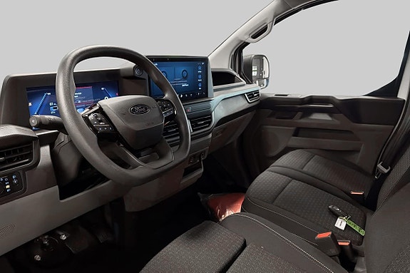 Ford E-Transit 10 of 16