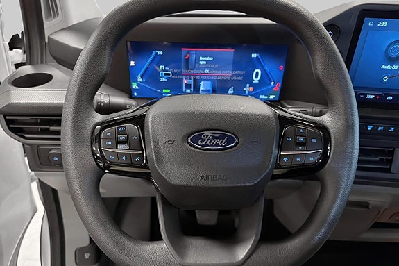 Ford E-Transit 12 of 16