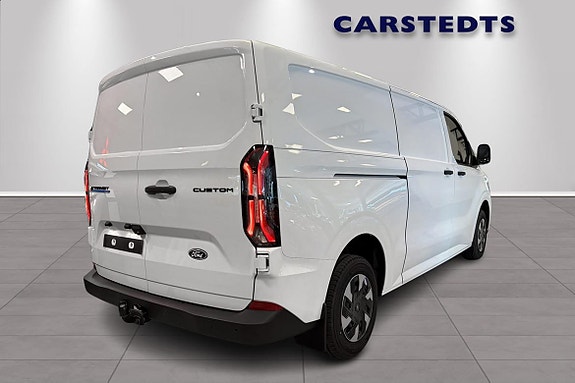 Ford E-Transit 3 of 5