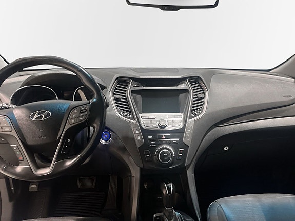 Hyundai Santa Fe 8 of 23