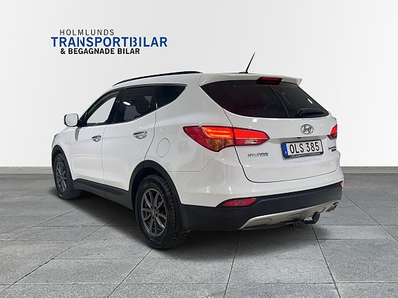 Hyundai Santa Fe 2 of 23