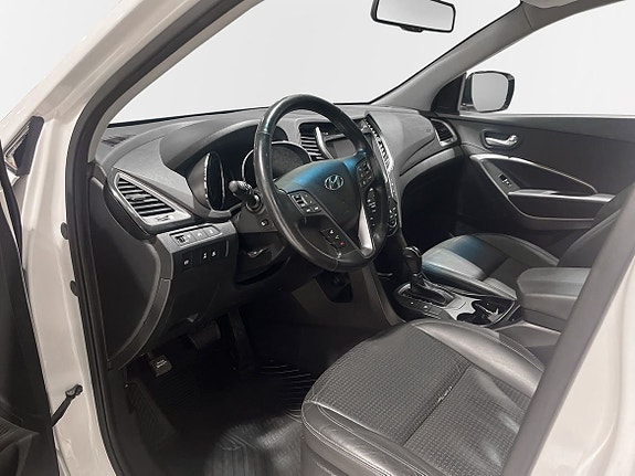 Hyundai Santa Fe 12 of 23