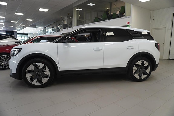Ford Explorer 2 of 30