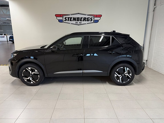 Peugeot 2008 2 of 5
