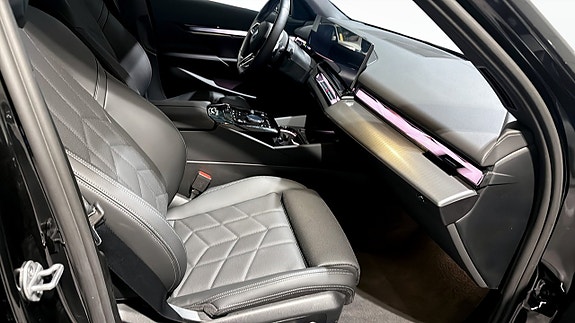 BMW 530e 3 of 12