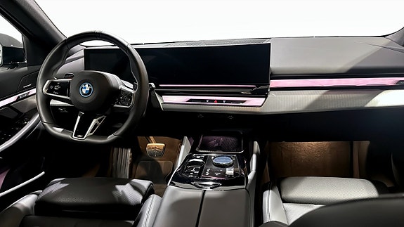 BMW 530e 4 of 12