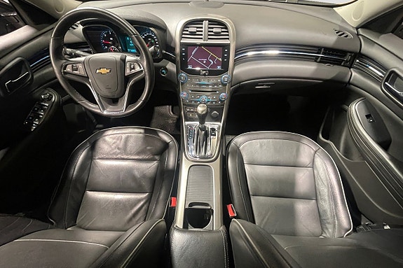 Chevrolet Malibu 11 of 17