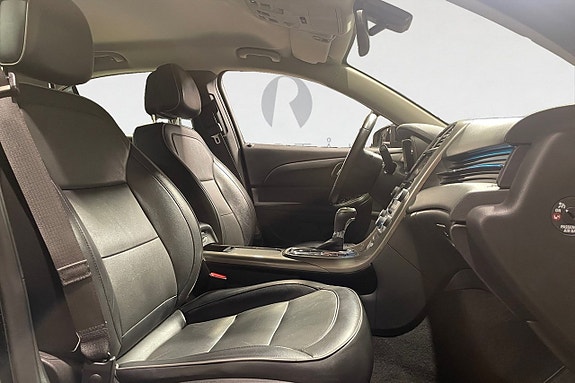 Chevrolet Malibu 15 of 17