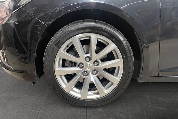 Chevrolet Malibu 16 of 17