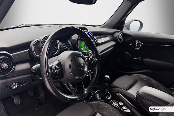 MINI Cooper S 12 of 24