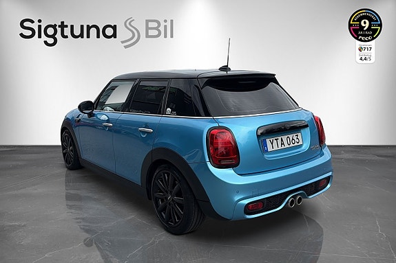 MINI Cooper S 8 of 24
