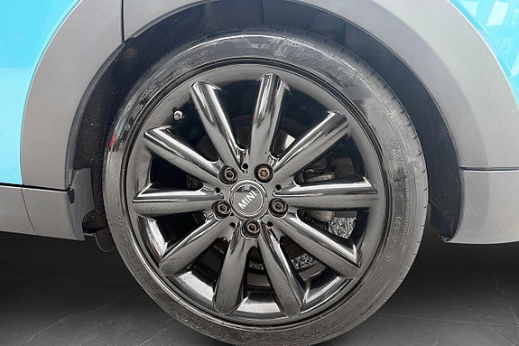 MINI Cooper S 24 of 24