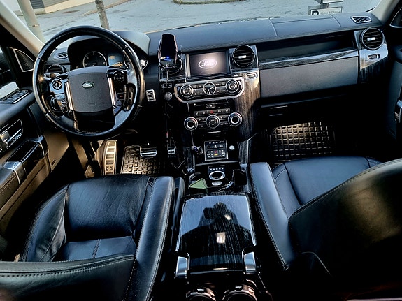 Land Rover Discovery 4 9 of 21