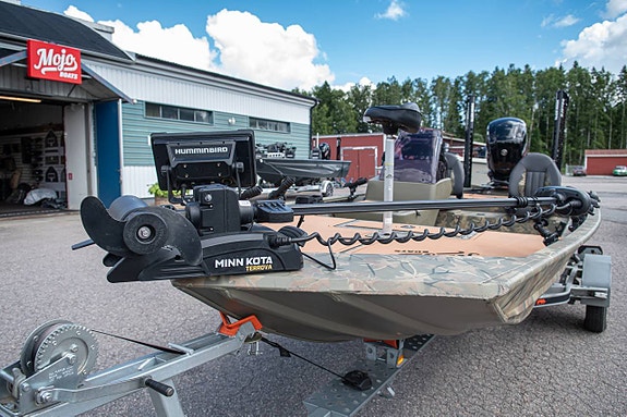 Tracker Grizzly 1754 SC Mercury F80 7 of 12