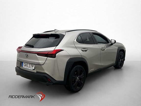 Lexus UX250h 8 of 28