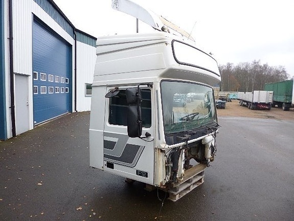 Volvo F12 Eurotrotter 3 of 4