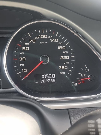 Audi Q7 3 of 5