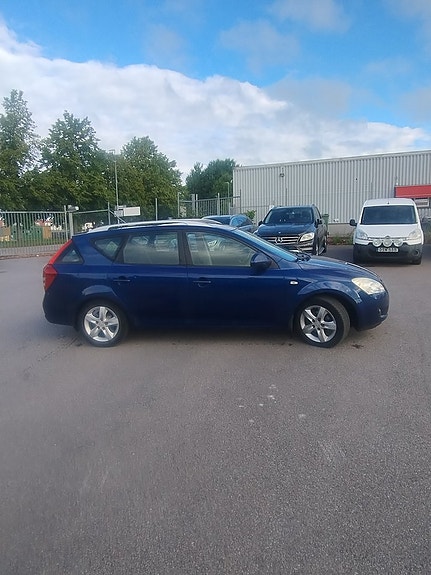 Kia Ceed 4 of 5