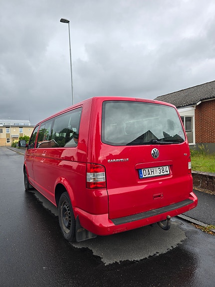 Volkswagen Caravelle 7 of 8
