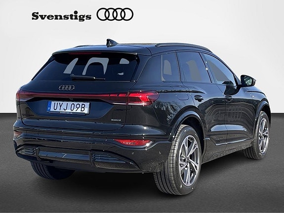 Audi Q6 e-tron 5 of 5