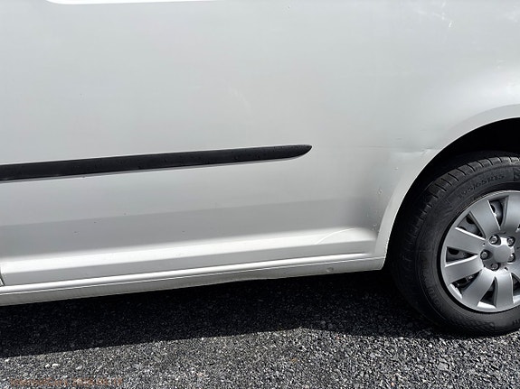 Volkswagen Caddy Maxi 20 of 22